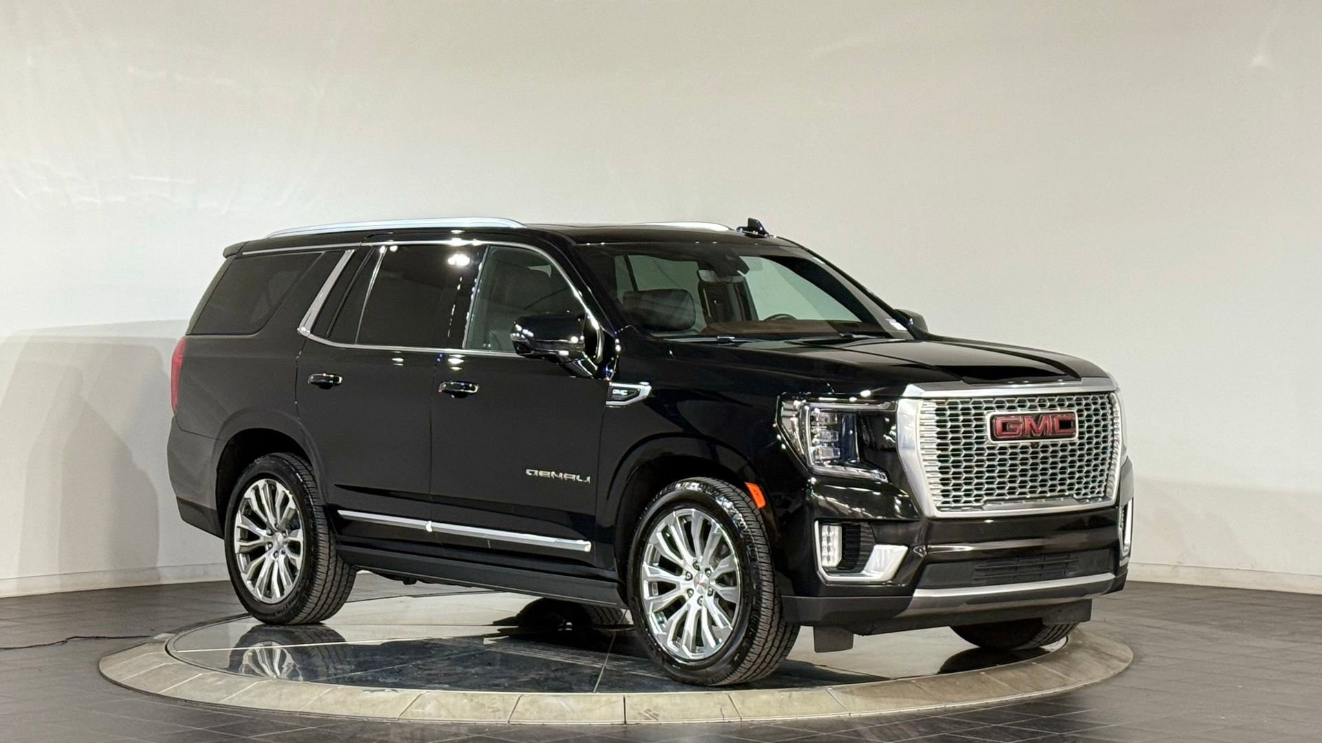 Used 2022 GMC Yukon Denali w/ Denali Ultimate Package video 2