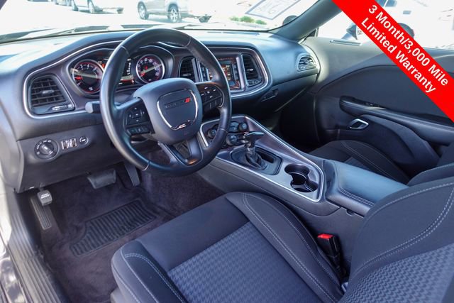 Used 2017 Dodge Challenger R/T image 4