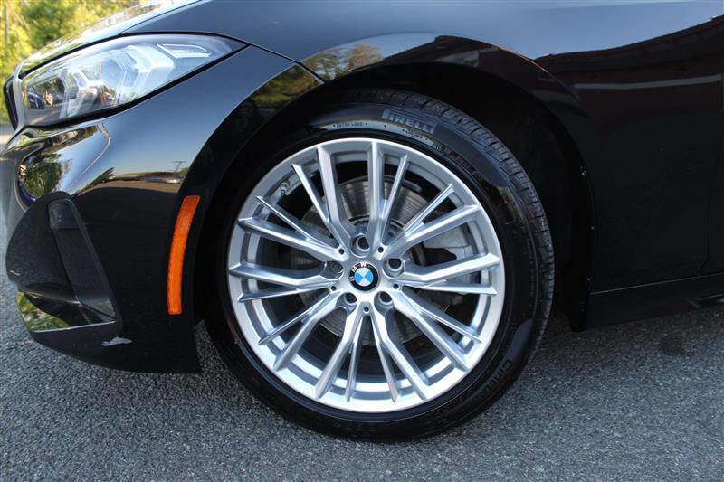 Used 2023 BMW 330i Sedan w/ Driving Assistance Package RWD image 9