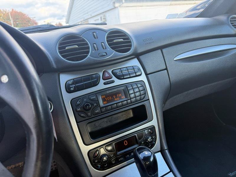 Used 2004 Mercedes-Benz CLK 55 AMG Cabriolet image 26