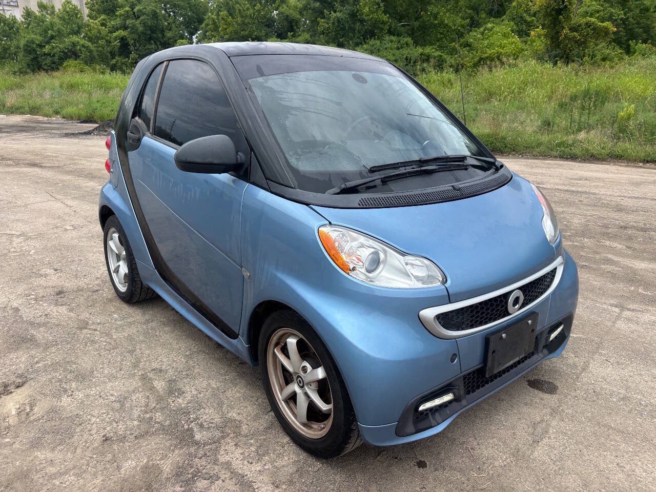 Used 2015 smart fortwo passion RWD image 7