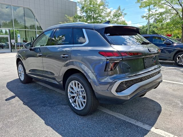 New 2026 Audi Q3 quattro 2.0T AWD/4WD image 3