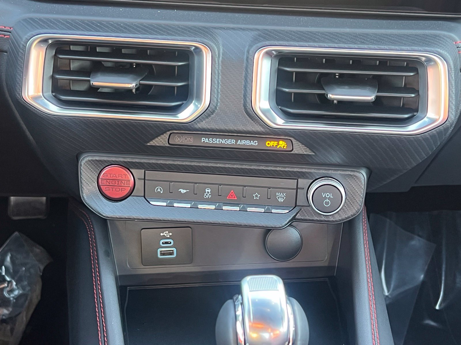 Used 2025 Ford Mustang GT Premium RWD image 30