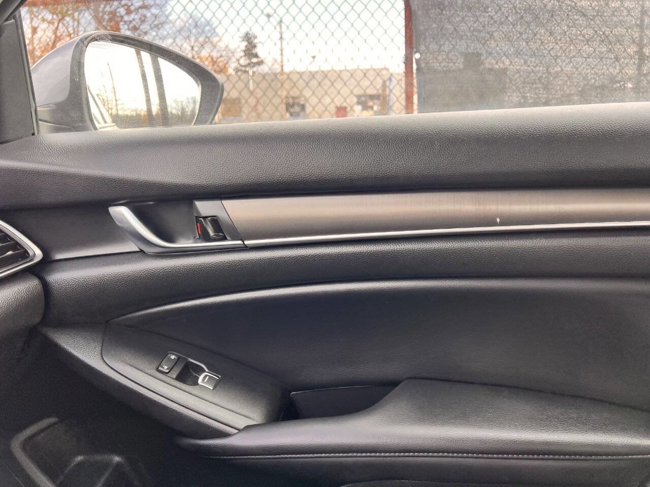 Used 2018 Honda Accord LX image 15