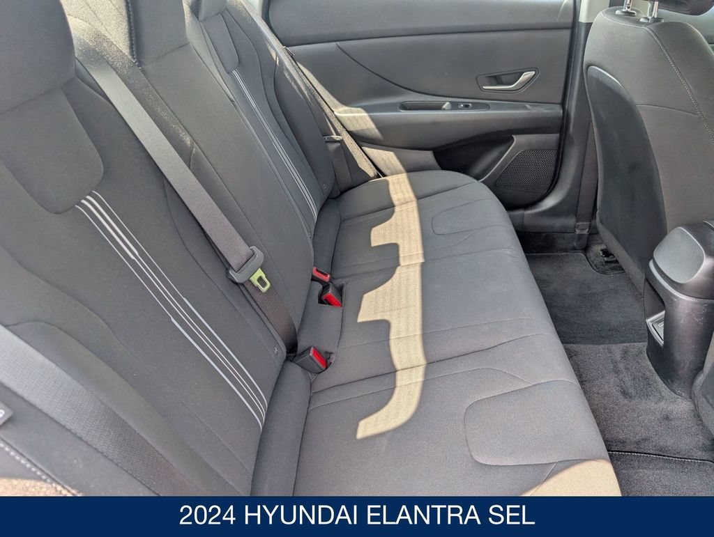 Certified 2024 Hyundai Elantra SEL FWD image 30