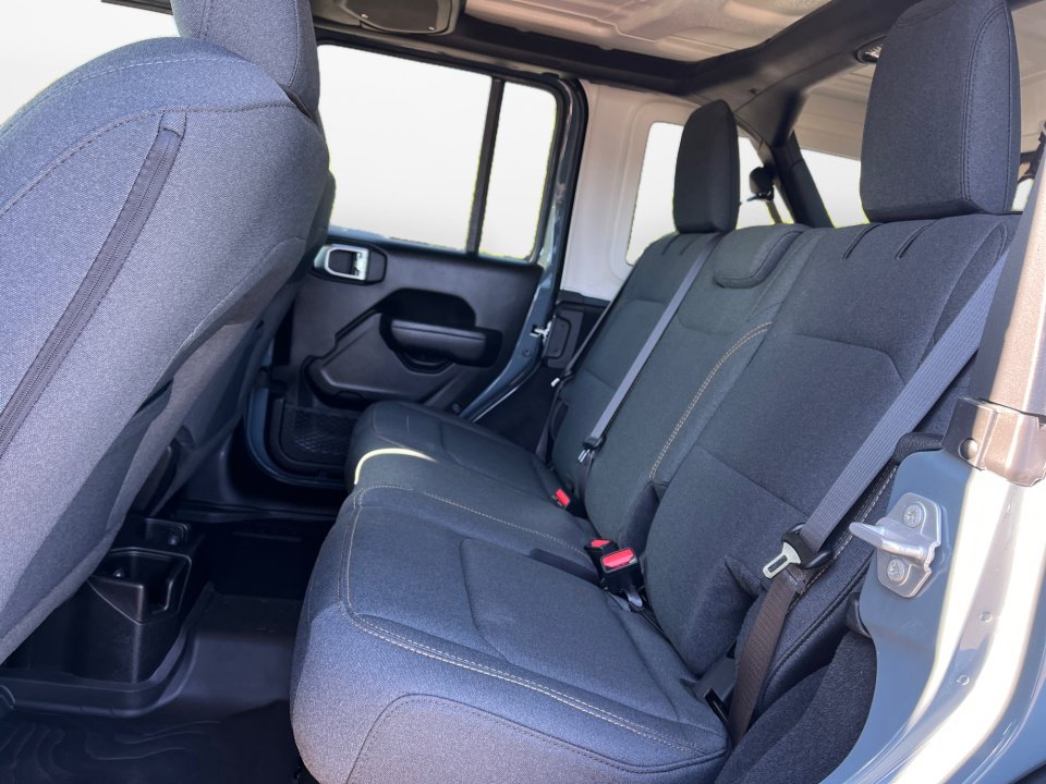 Used 2026 Jeep Wrangler Unlimited Sport AWD/4WD image 15