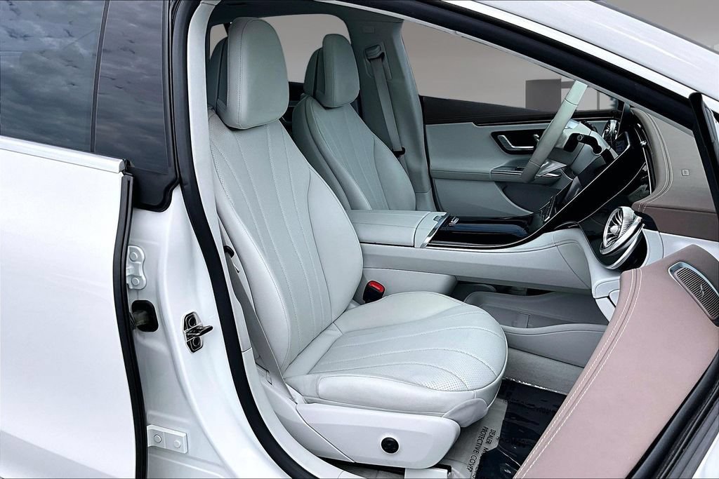 Used 2023 Mercedes-Benz EQE 350+ Sedan image 26