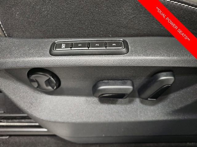 Used 2023 Volkswagen Atlas SEL Premium image 16