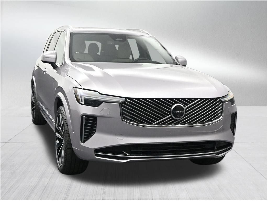 New 2026 Volvo XC90 B6 Plus w/ Protection Package Premier AWD/4WD image 7