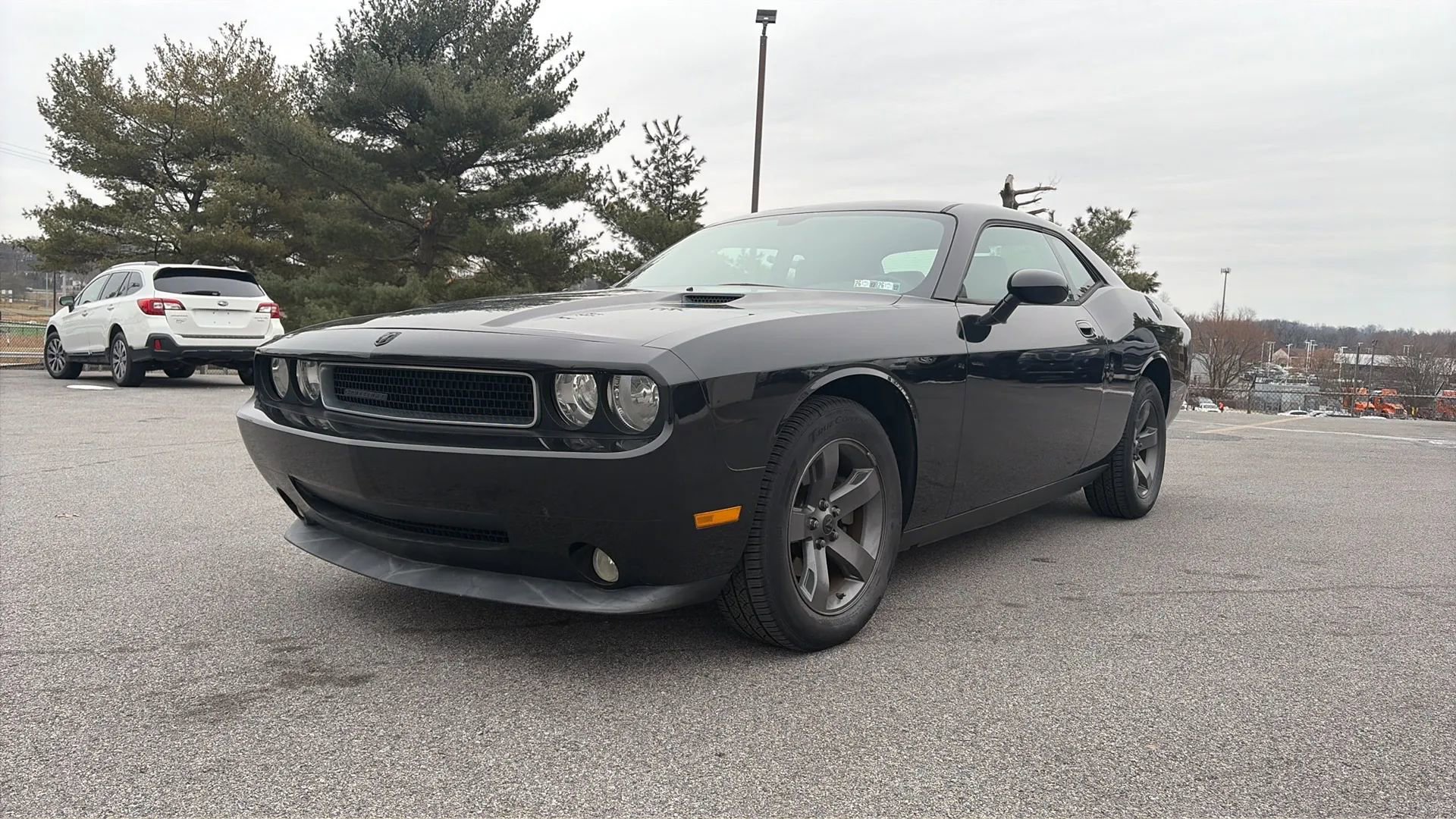 Used 2009 Dodge Challenger SE video 1