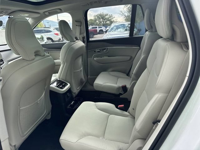New 2025 Volvo XC90 T8 Plus w/ Protection Package Premier AWD/4WD image 12