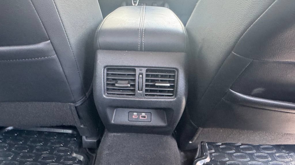 Used 2022 Nissan Altima 2.5 SL FWD image 11