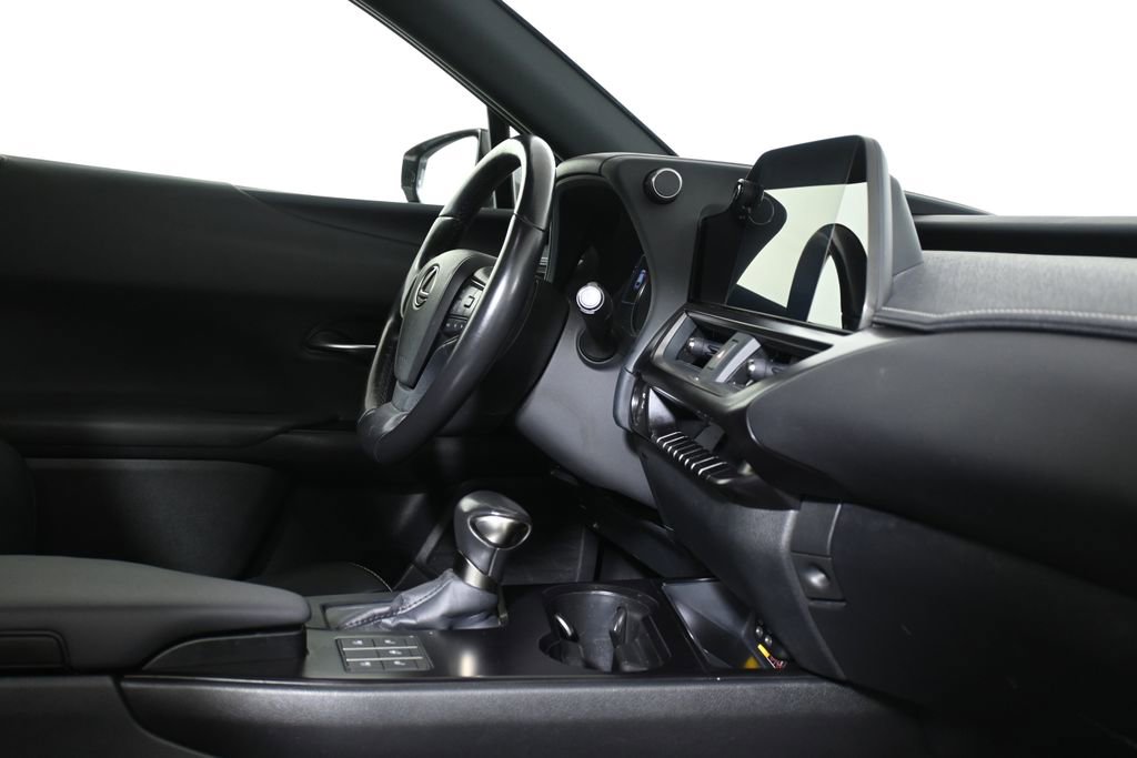 Used 2024 Lexus UX 250h AWD w/ Premium Package image 32