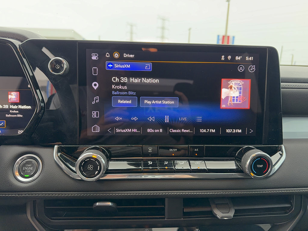 Used 2024 Chevrolet Colorado LT RWD image 17