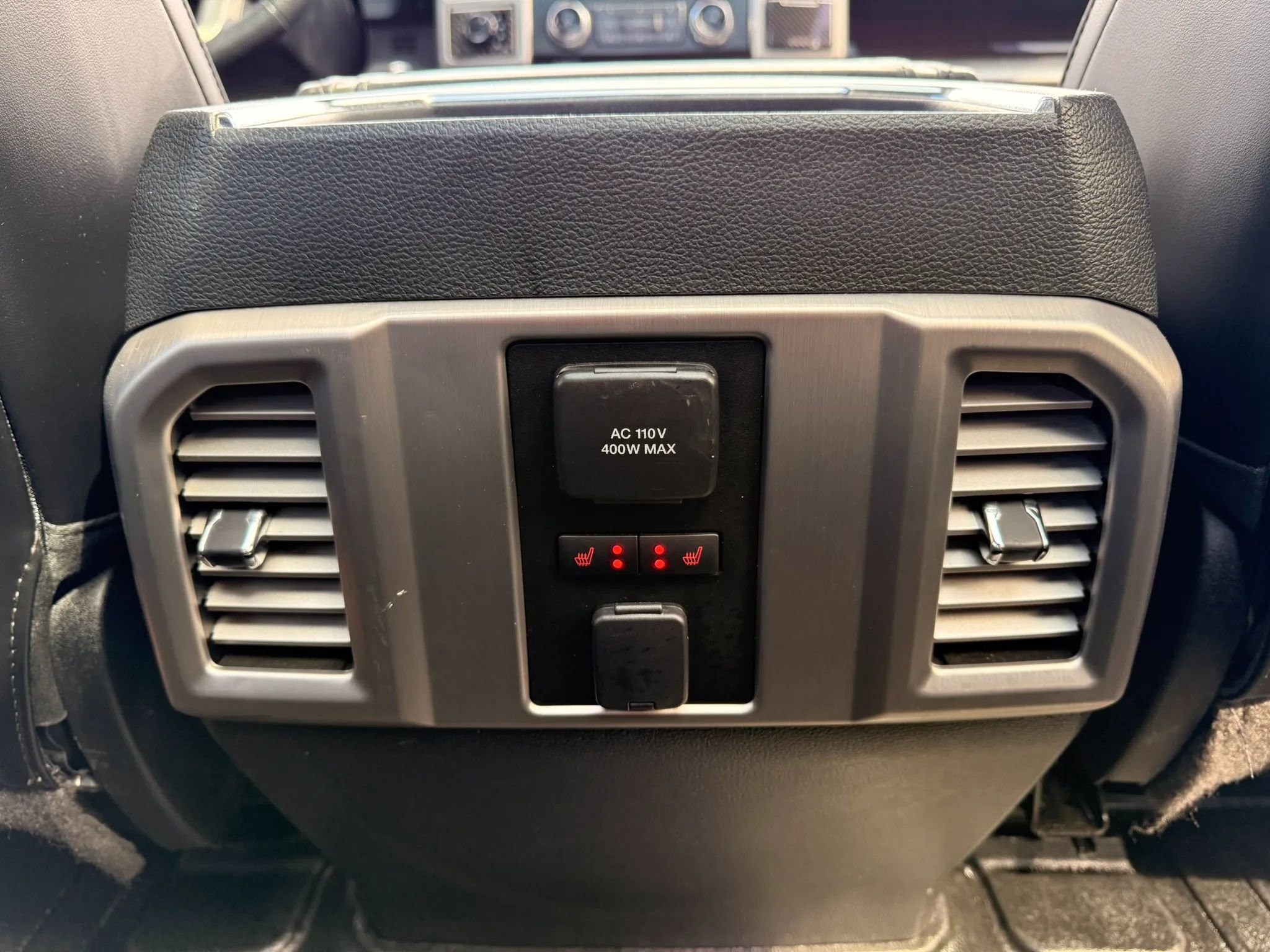 Used 2015 Ford F150 Platinum w/ Equipment Group 701A Luxury image 33