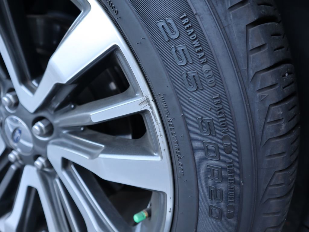 Used 2017 Ford Explorer Platinum image 29