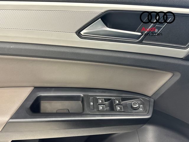 Used 2021 Volkswagen Atlas Cross Sport S image 28