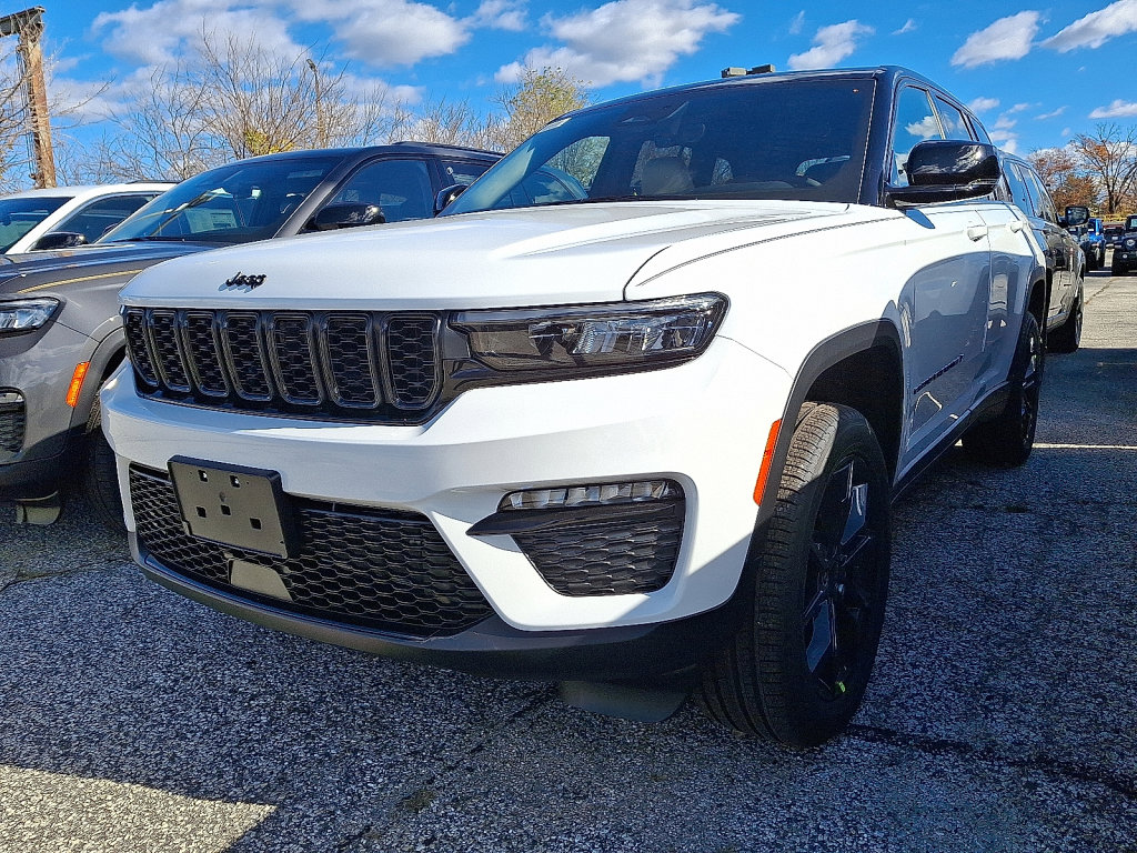New 2025 Jeep Grand Cherokee Limited image 1
