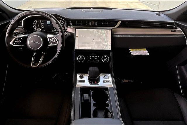 New 2026 Jaguar F-PACE R-Dynamic S image 5