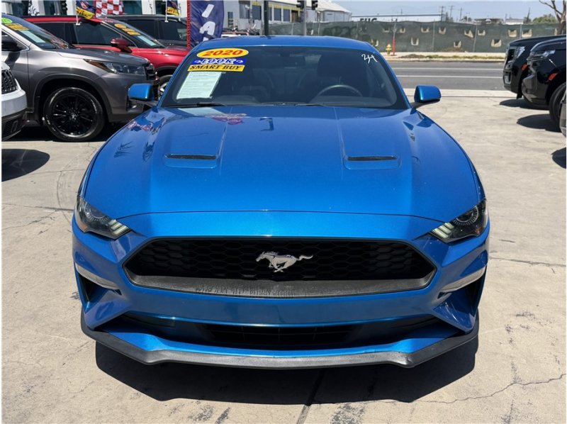 Used 2020 Ford Mustang Coupe RWD image 2
