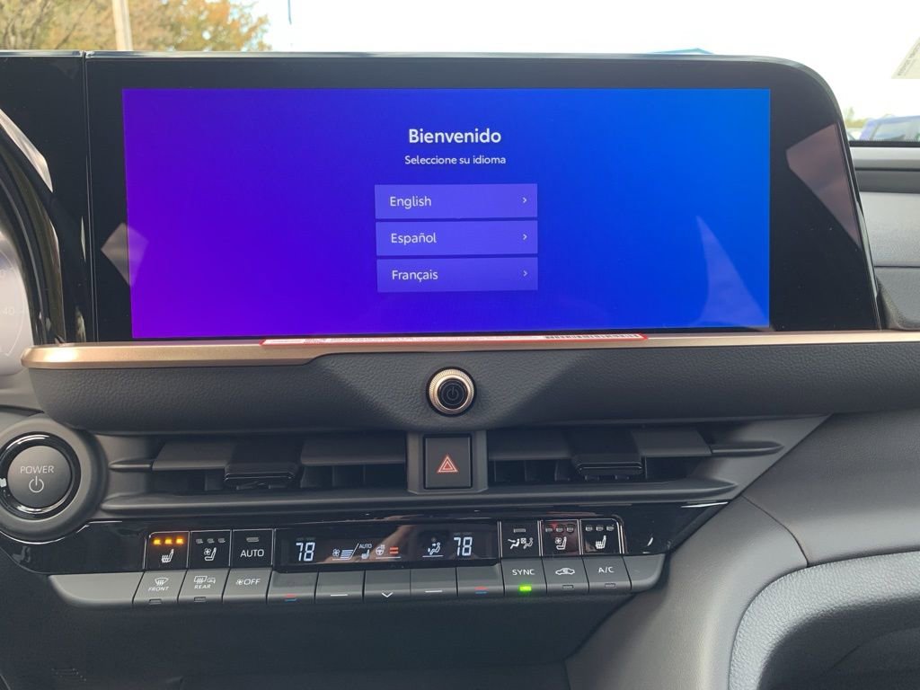 New 2025 Toyota Crown Signia image 20