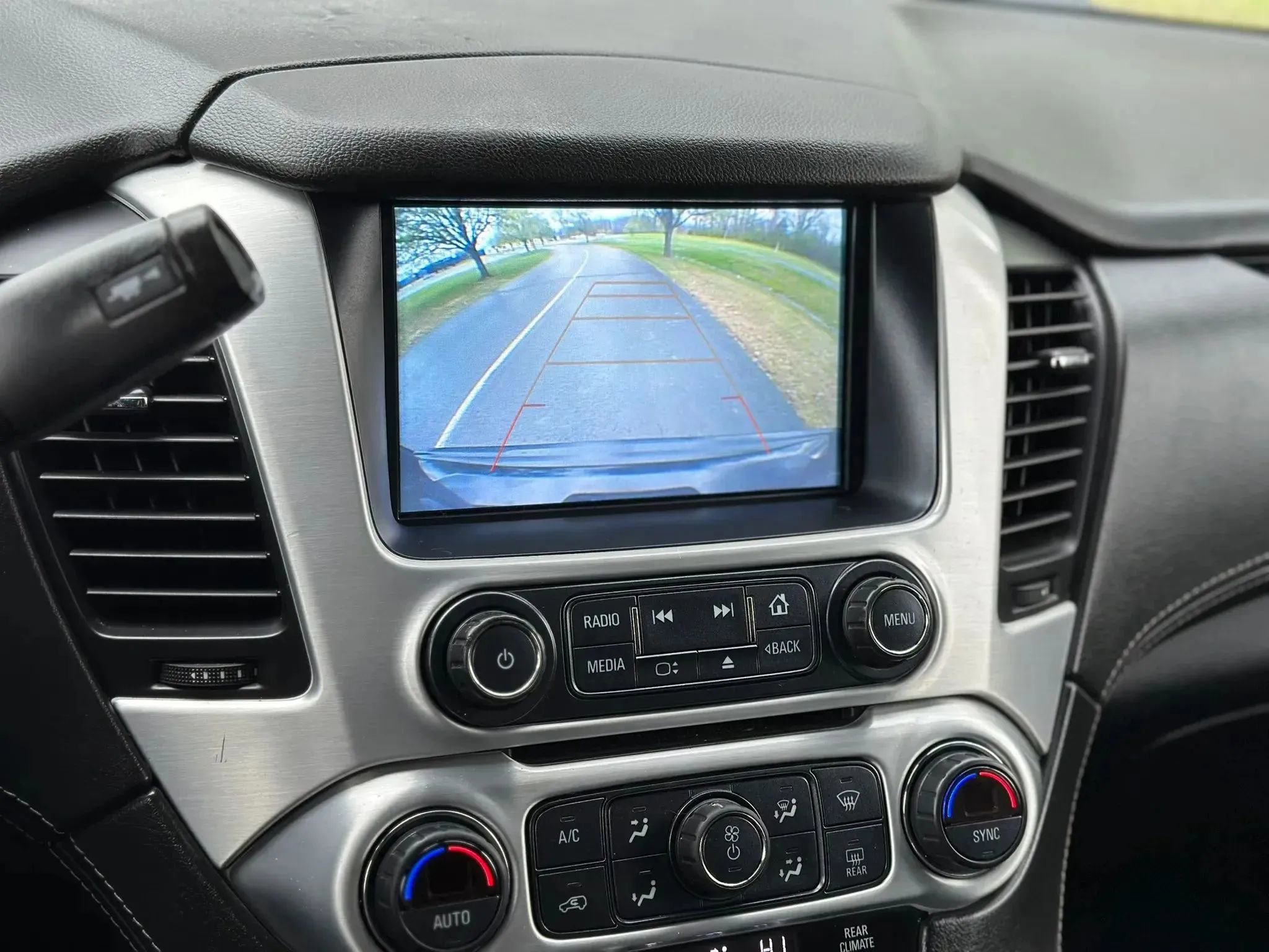 Used 2019 GMC Yukon XL SLE AWD/4WD image 27