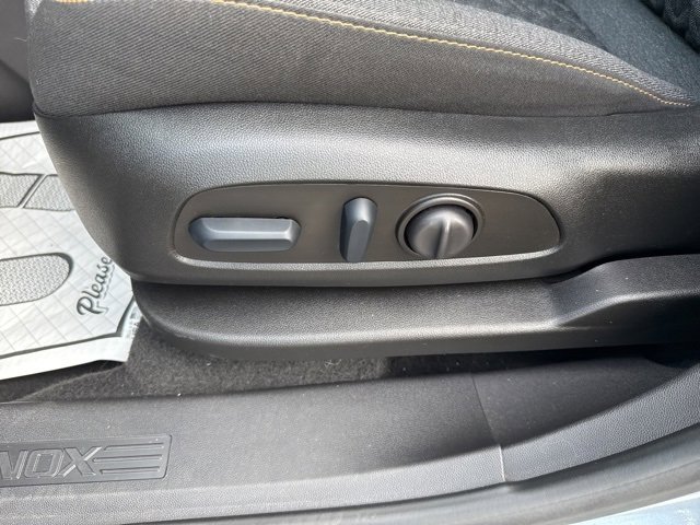 Used 2023 Chevrolet Equinox LT image 9