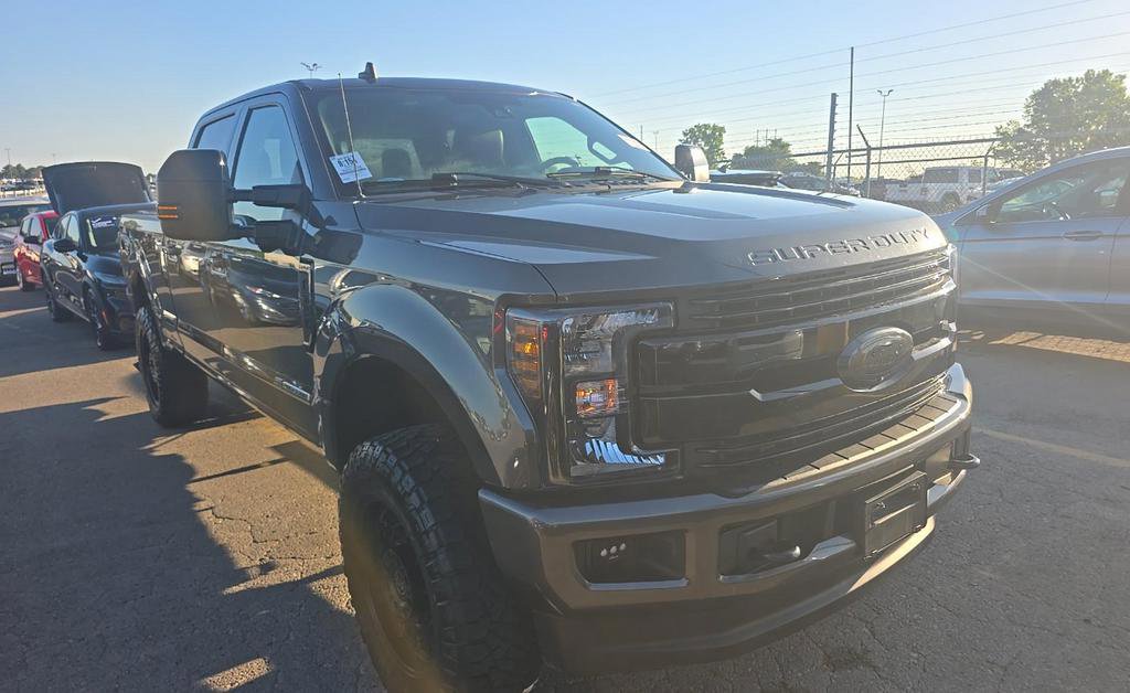 Used 2019 Ford F250 Lariat w/ Lariat Ultimate Package AWD/4WD image 1