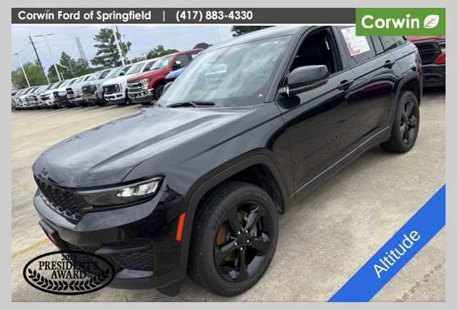 Used 2023 Jeep Grand Cherokee Altitude