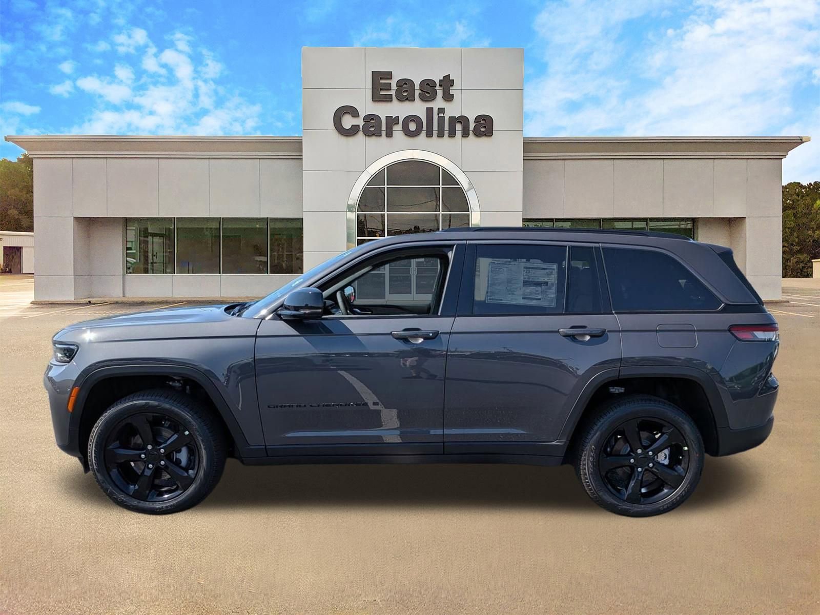 New 2026 Jeep Grand Cherokee Limited w/ Limited Altitude Package RWD image 6