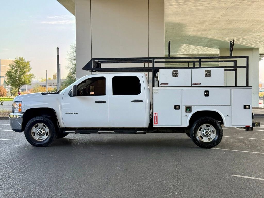 Used 2011 Chevrolet Silverado 2500 W/T AWD/4WD image 4