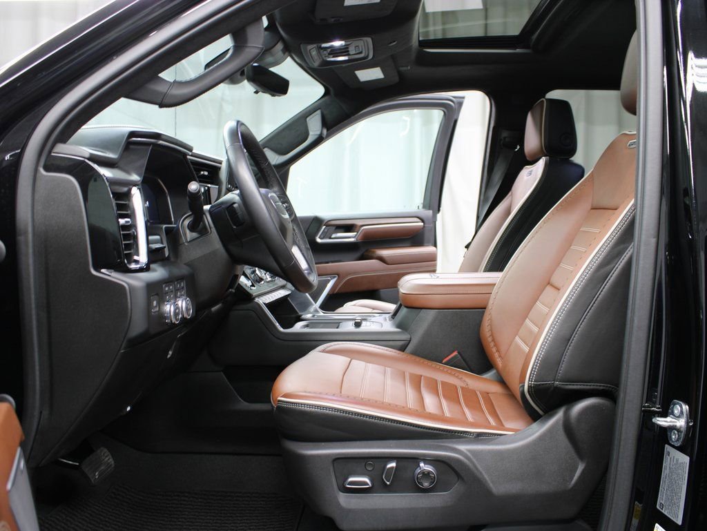 Used 2024 GMC Sierra 2500 Denali w/ Technology Package image 9