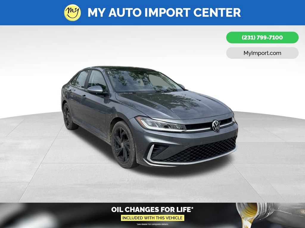 Used 2025 Volkswagen Jetta SE w/ Sunroof Package FWD image 1