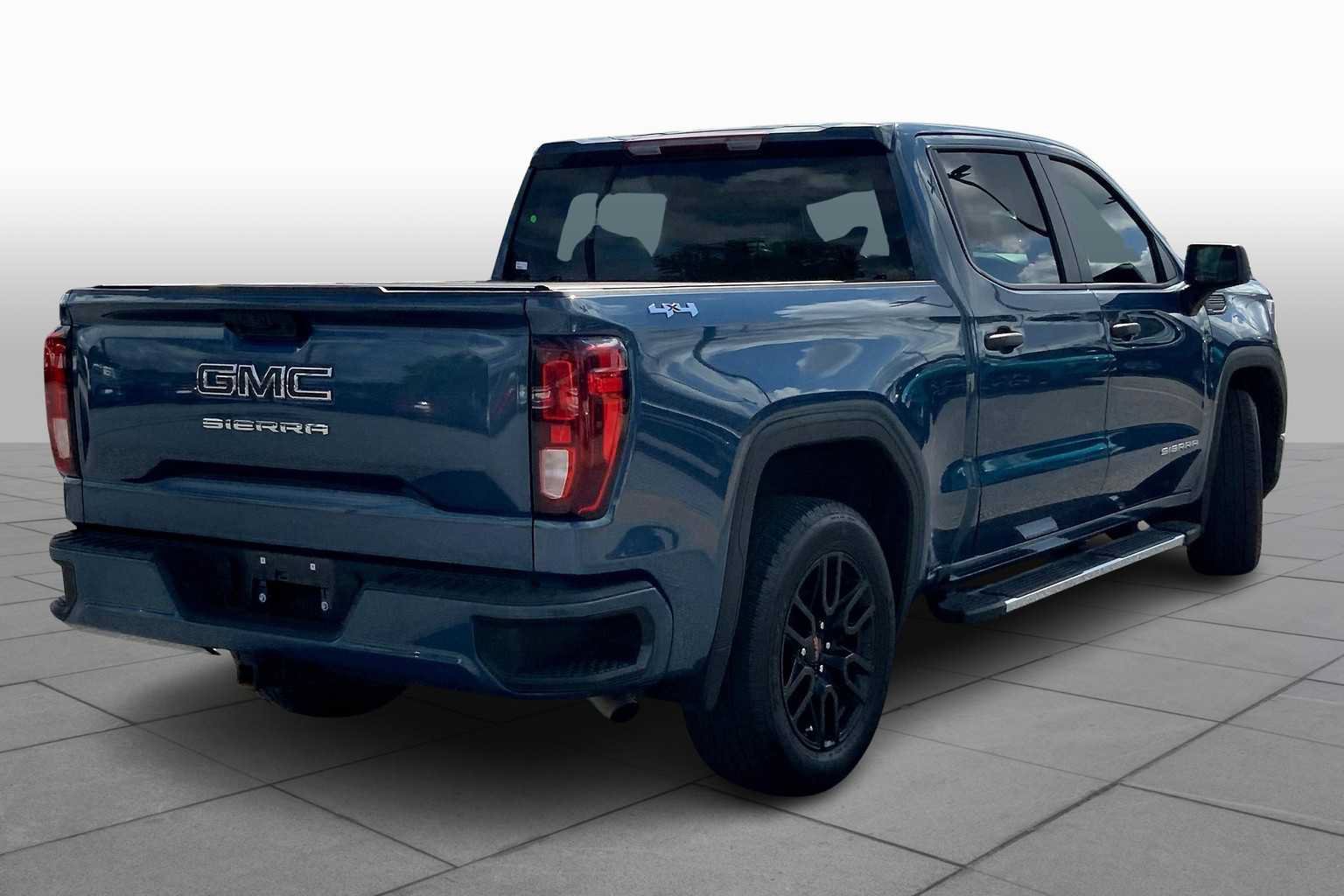 Used 2024 GMC Sierra 1500 Pro w/ Graphite Edition AWD/4WD image 12