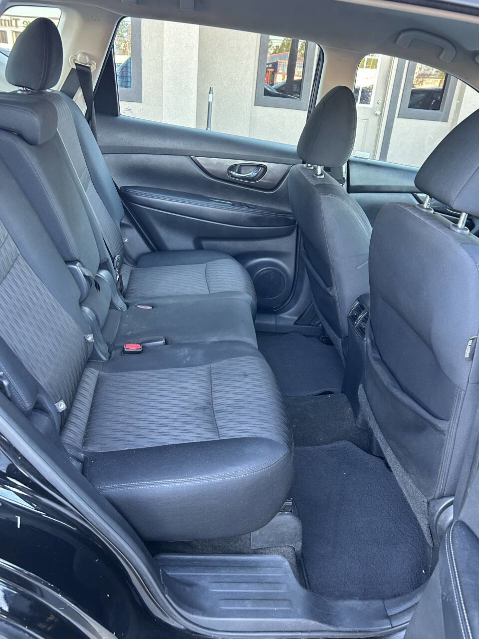 Used 2018 Nissan Rogue S image 13