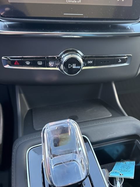 New 2026 Volvo XC90 T8 Plus w/ Protection Package Premier AWD/4WD image 25