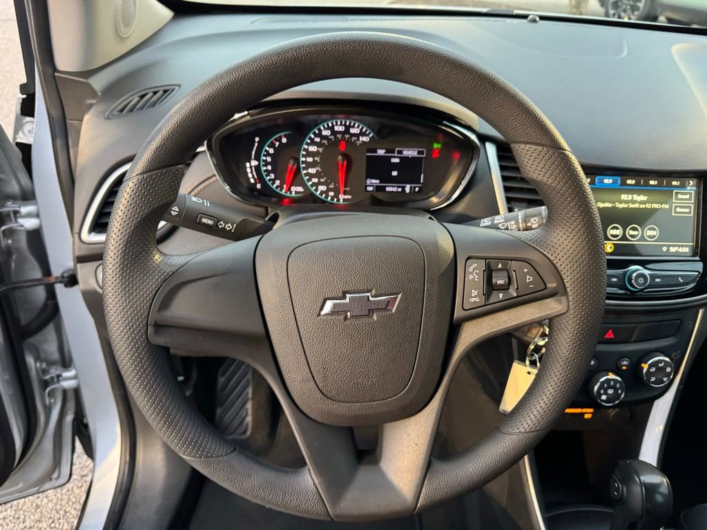 Used 2019 Chevrolet Trax LS image 12