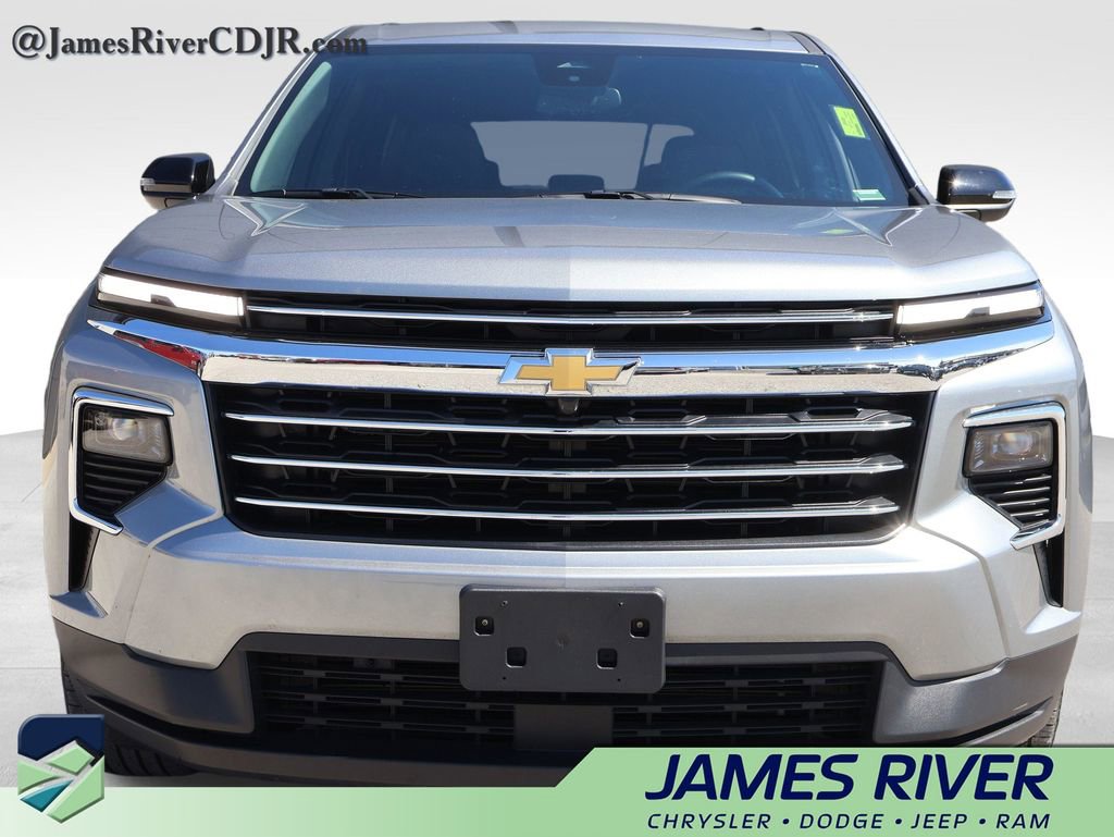 Used 2026 Chevrolet Traverse LT AWD/4WD image 7