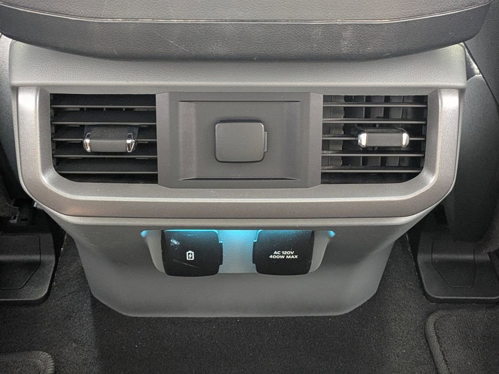 Used 2023 Ford F150 Lariat image 14