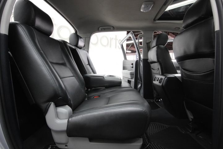 Used 2013 Toyota Tundra 4x4 CrewMax image 27