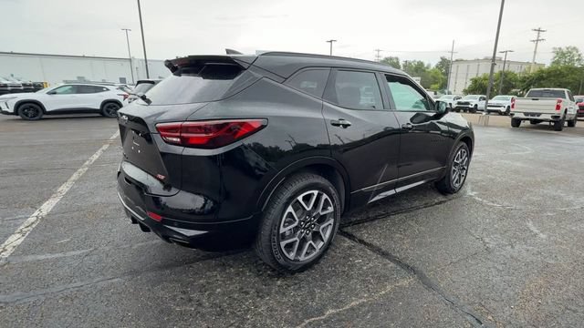 Used 2023 Chevrolet Blazer RS w/ Driver Confidence II Package AWD/4WD image 8