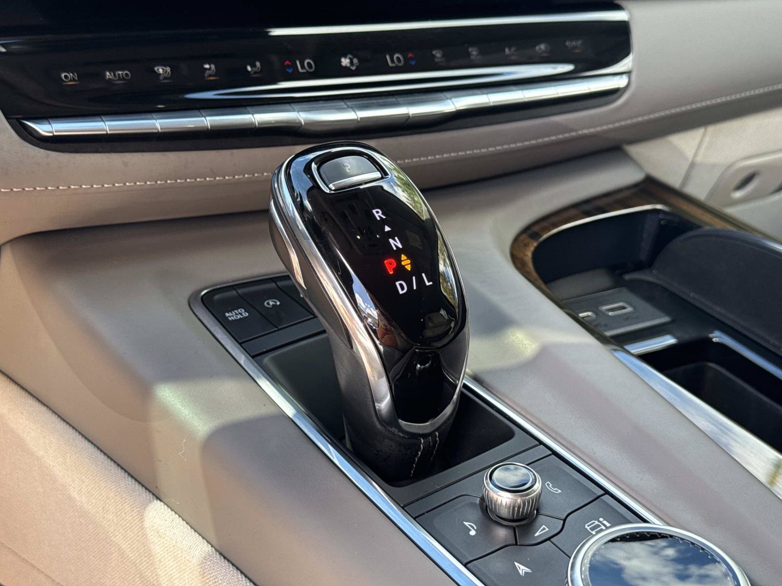Used 2023 Cadillac Escalade Sport Platinum AWD/4WD image 22