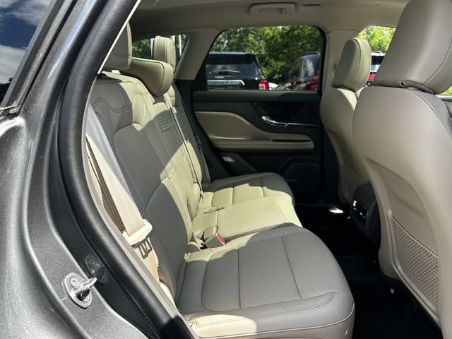 Certified 2023 Lincoln Corsair AWD w/ Equipment Group 101A image 38