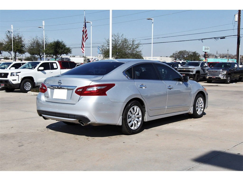 Used 2018 Nissan Altima 2.5 S w/ S Convenience Package image 6