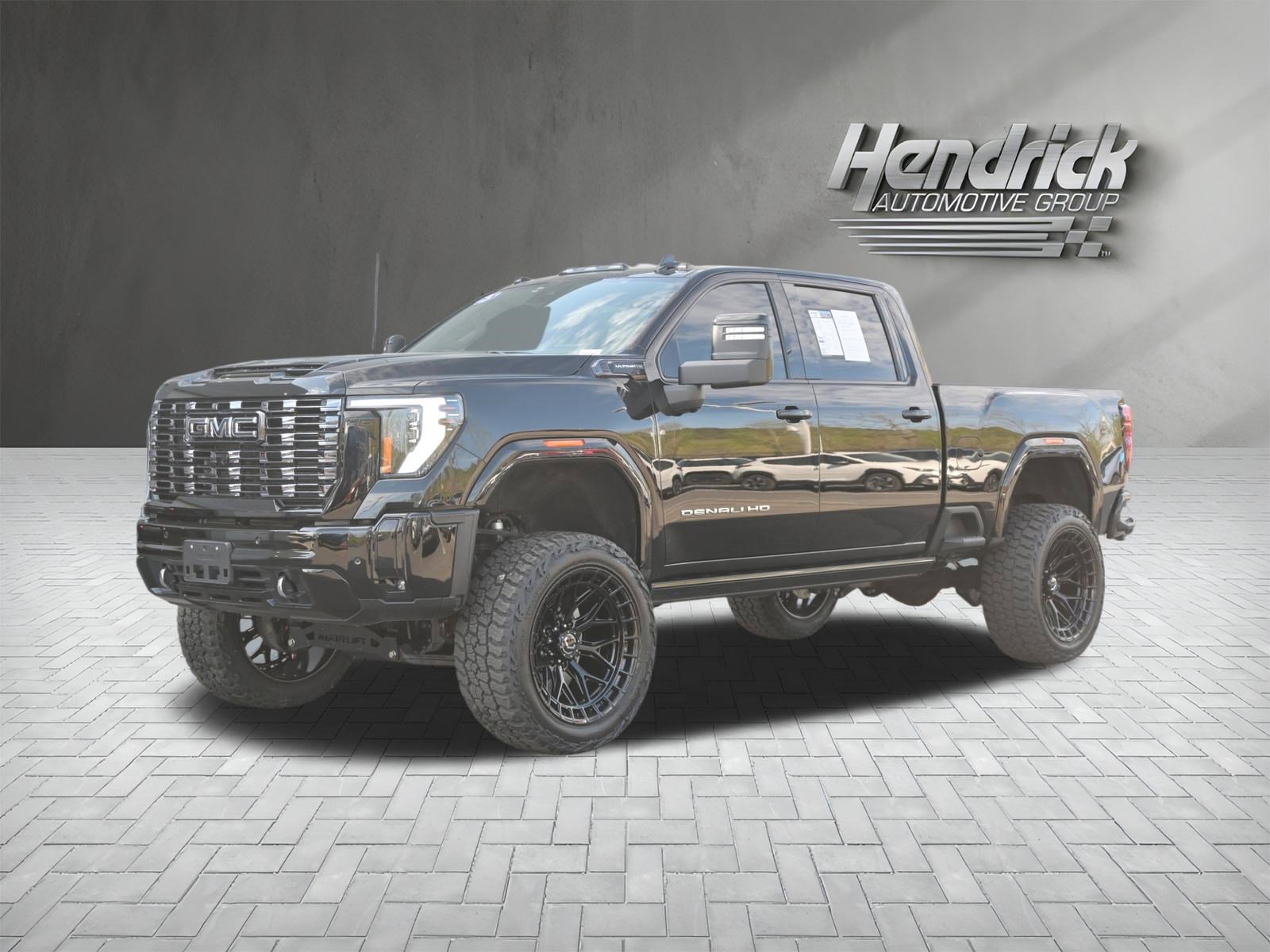 Used 2025 GMC Sierra 2500 Denali Ultimate image 5