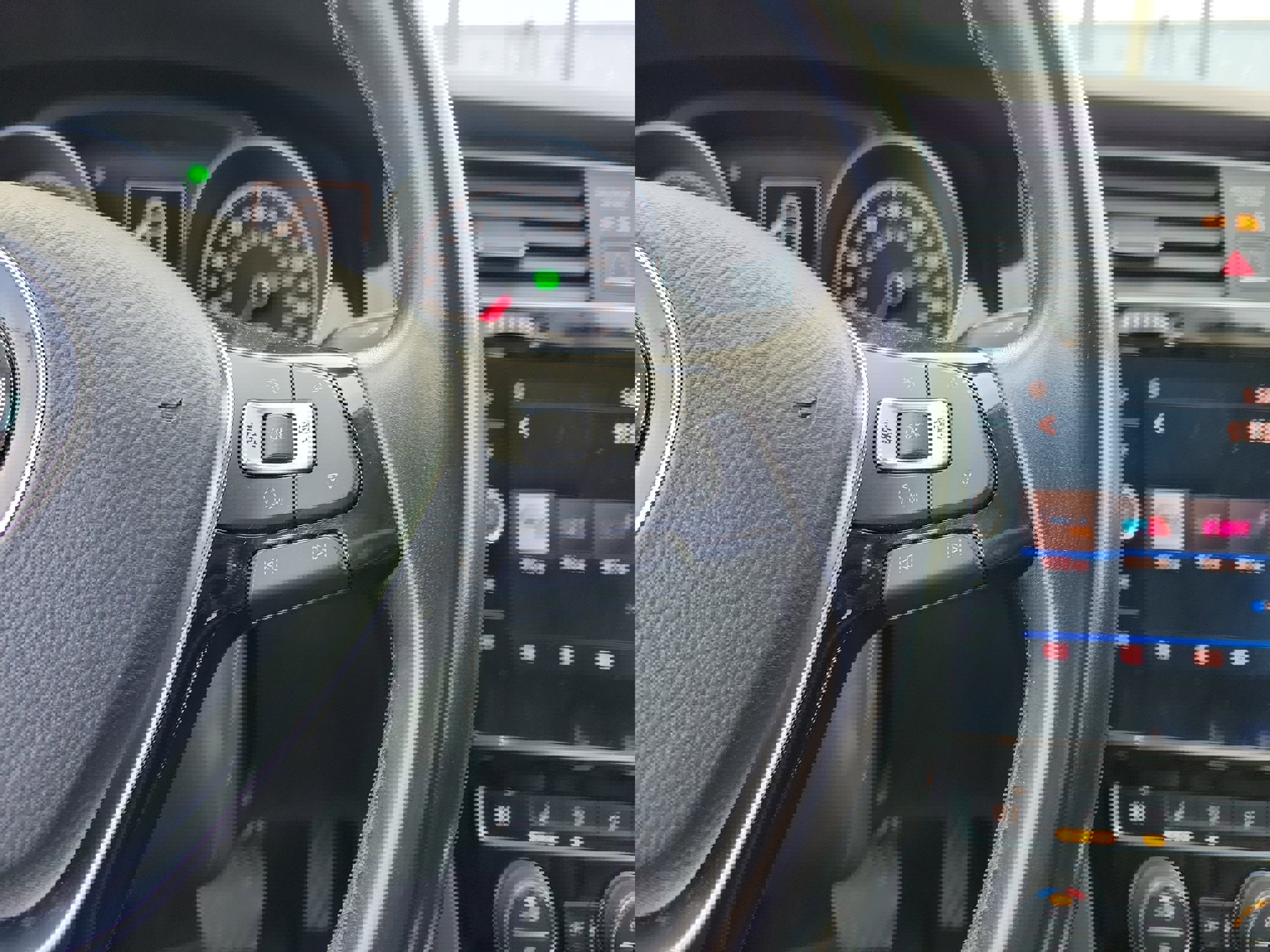 Used 2018 Volkswagen Golf SEL image 23