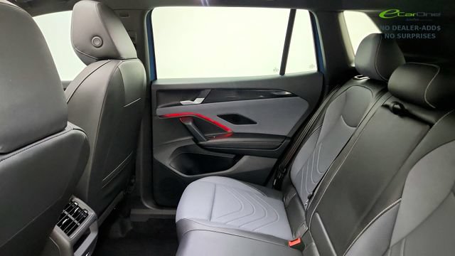 Used 2025 Volkswagen Tiguan SE R-Line FWD image 48