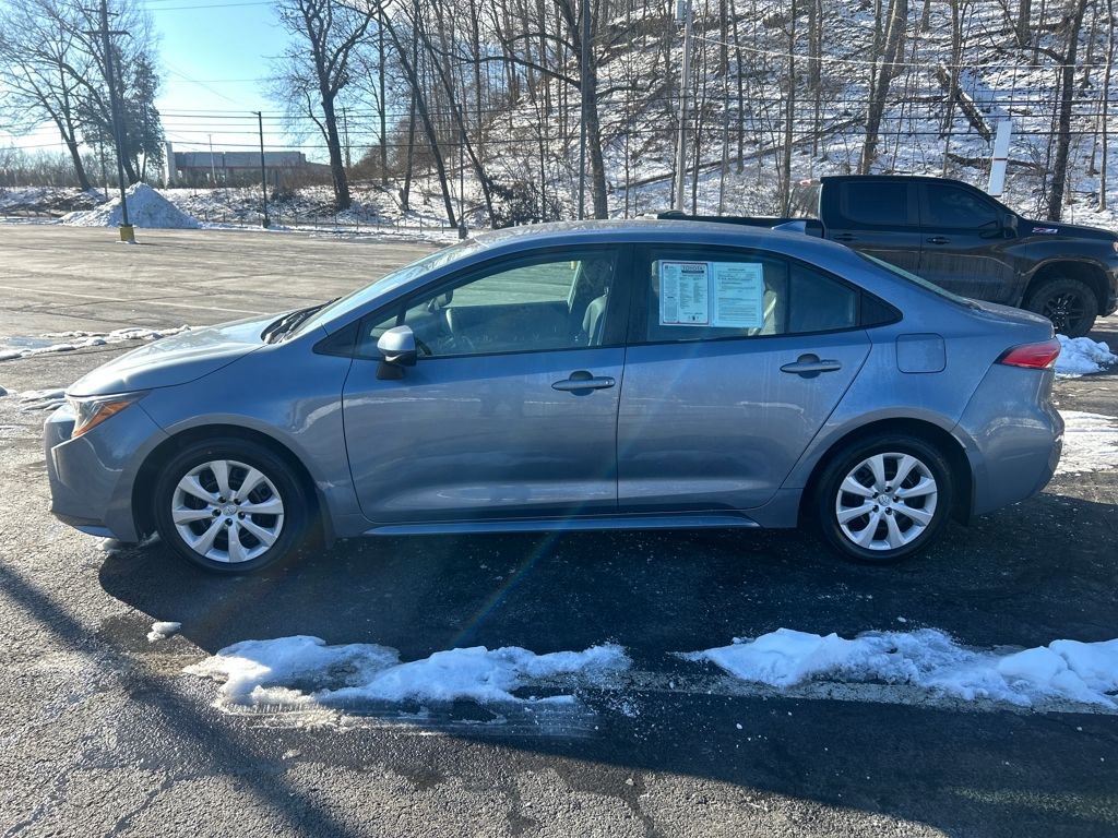Certified 2024 Toyota Corolla LE image 2