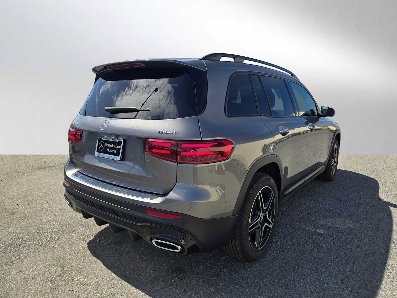 New 2026 Mercedes-Benz GLB 250 4MATIC image 3