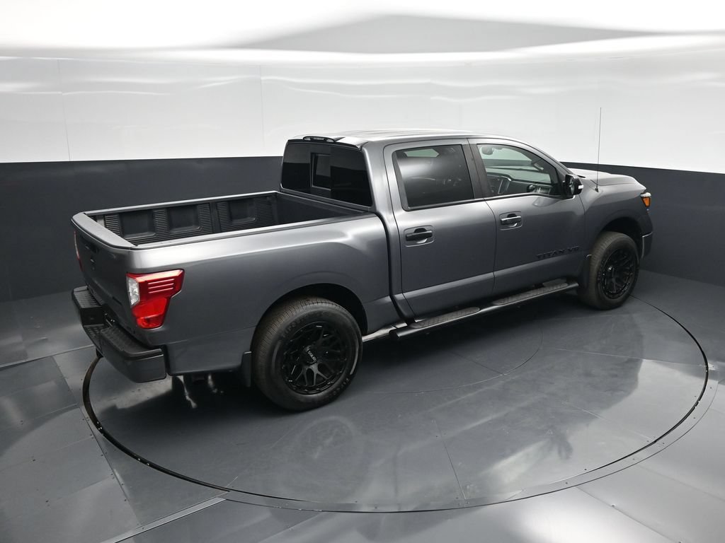 Used 2019 Nissan Titan SV w/ SV Convenience Package RWD image 41